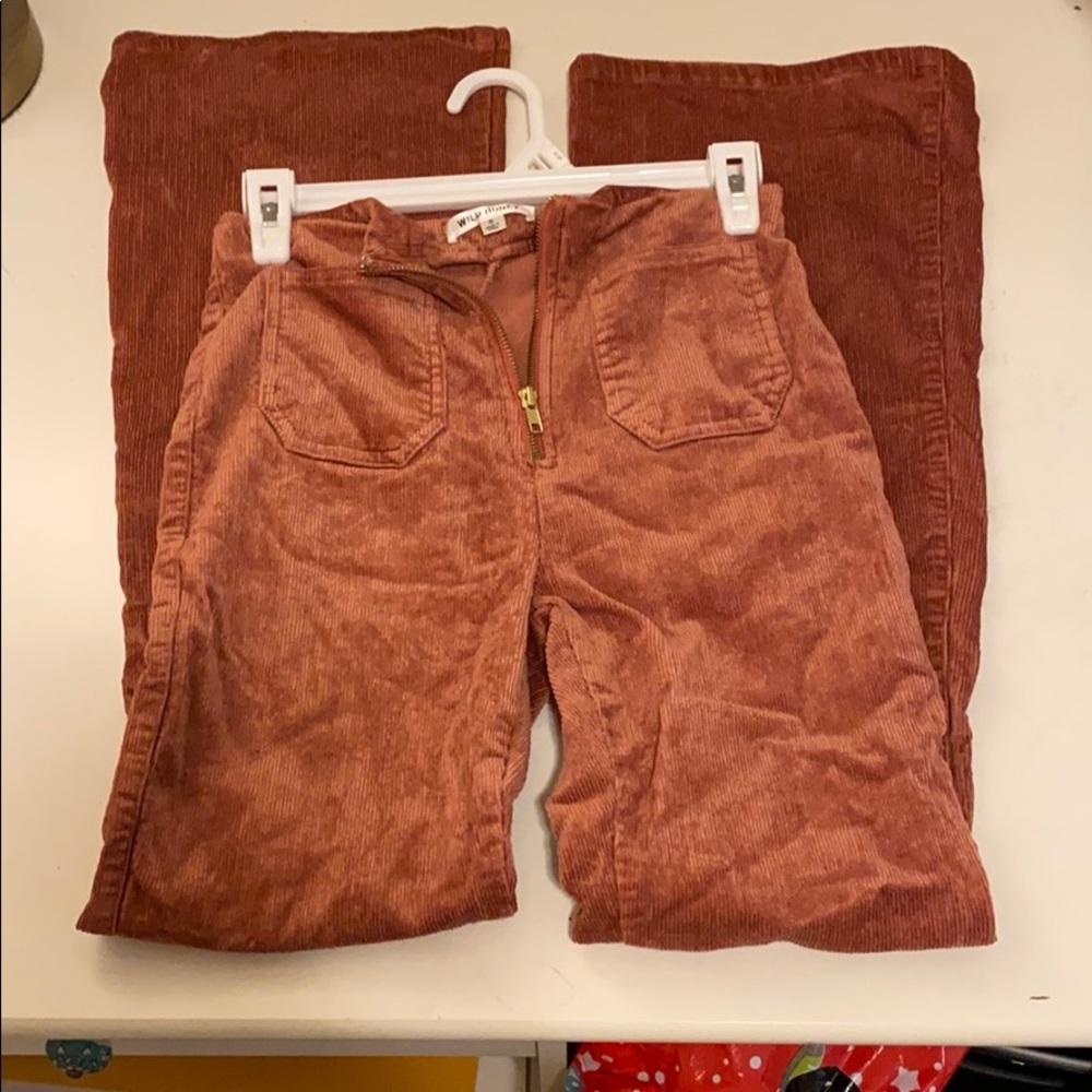 Corduroy high waisted pants, coral color